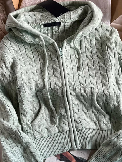 S05b1eb094f4b47a1bf2f9b832c8aa6bbx